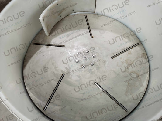 Máquina para pelar 500 kg/h Tipo de lote de papa Taro Pelador de cuchillo de UNK