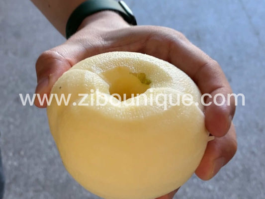 Pelador de manzanas para piezas de pera y kiwi perfectamente cortadas en una máquina