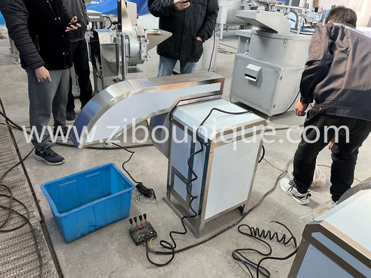 500 kg/h de capacidad Máquina para cortar papas y verduras comerciales de Zibo Unique Machinery